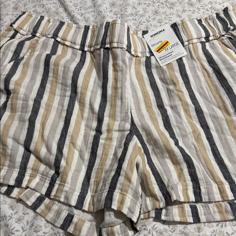Women’s shorts!
